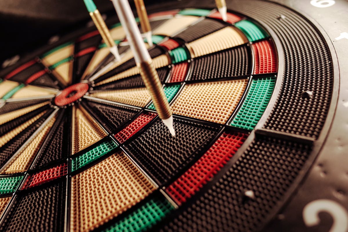 Wie viele Sätze muss man beim Dart gewinnen Lösung
