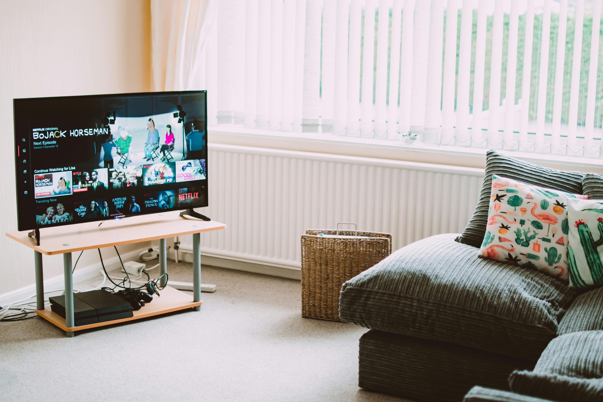 Warum zeigt der Fernseher kein Signal trotz korrekt angeschlossener Antenne?