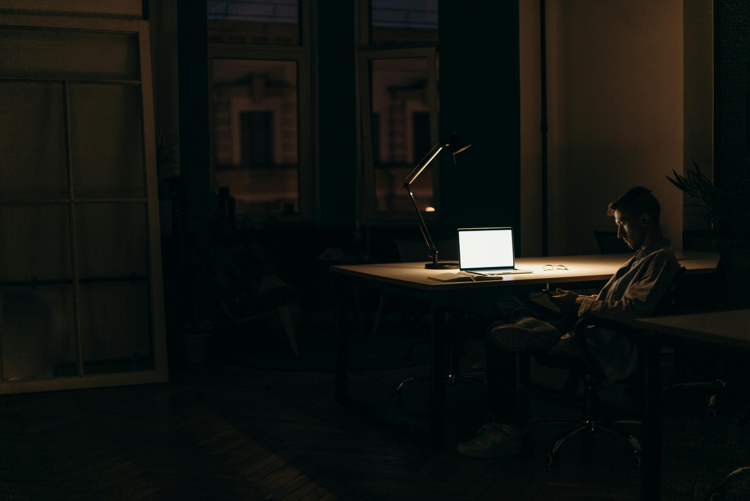 Welche Lampen sind ideal für schlecht beleuchtete Arbeitsräume?