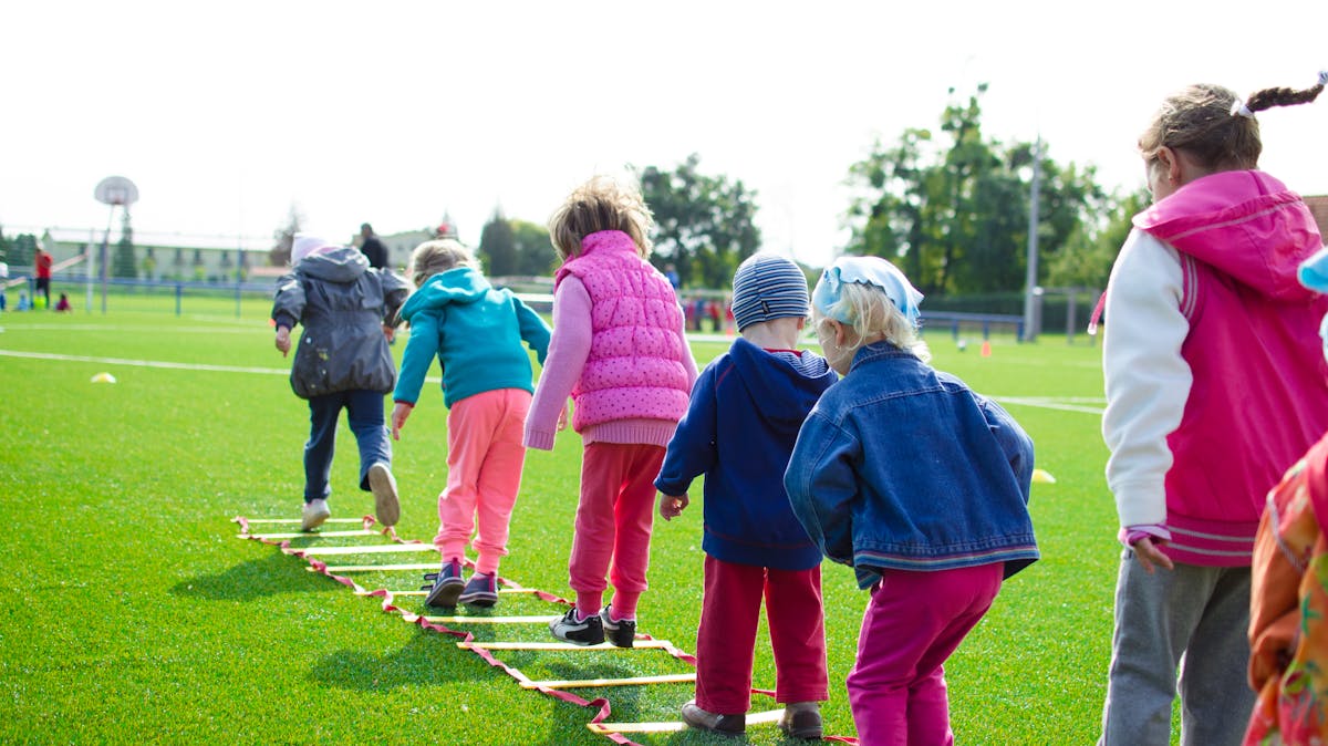 Welche Spiele fördern die Teamfähigkeit bei Kindern