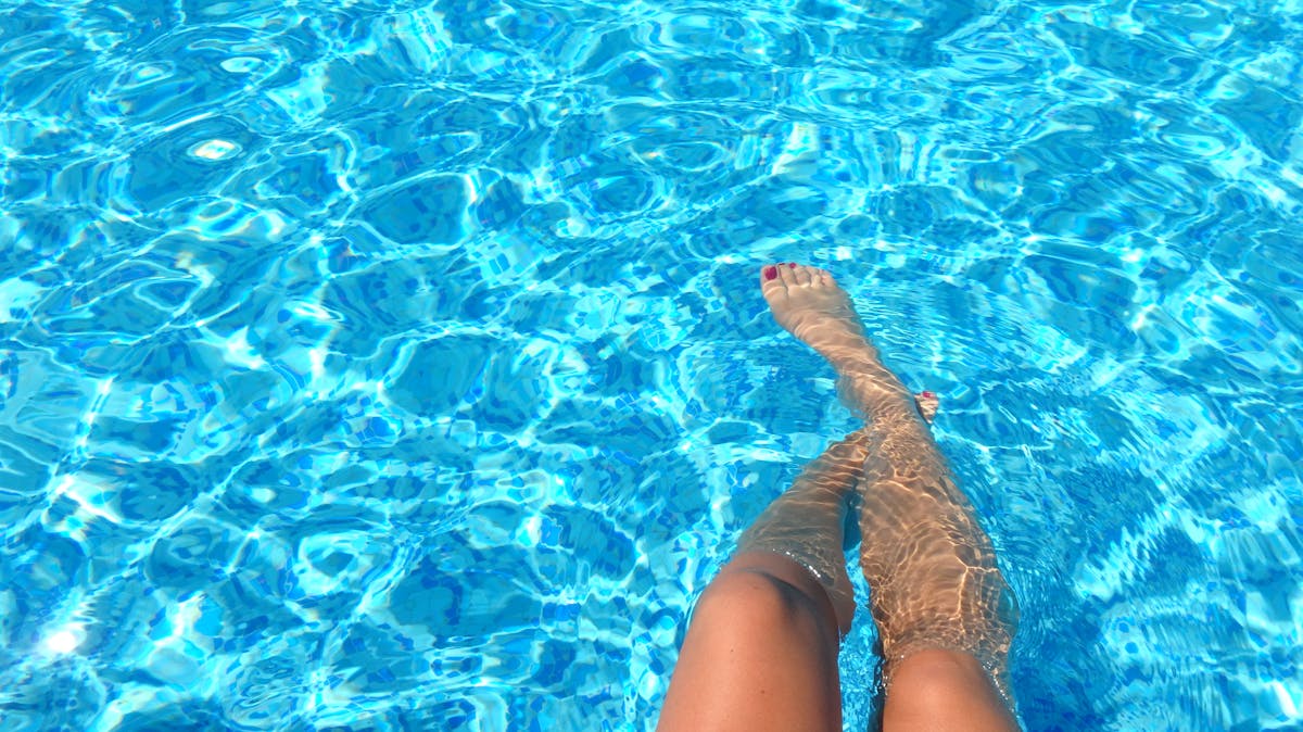 Welche Alternativen gibt es zu Chlor bei der Poolpflege