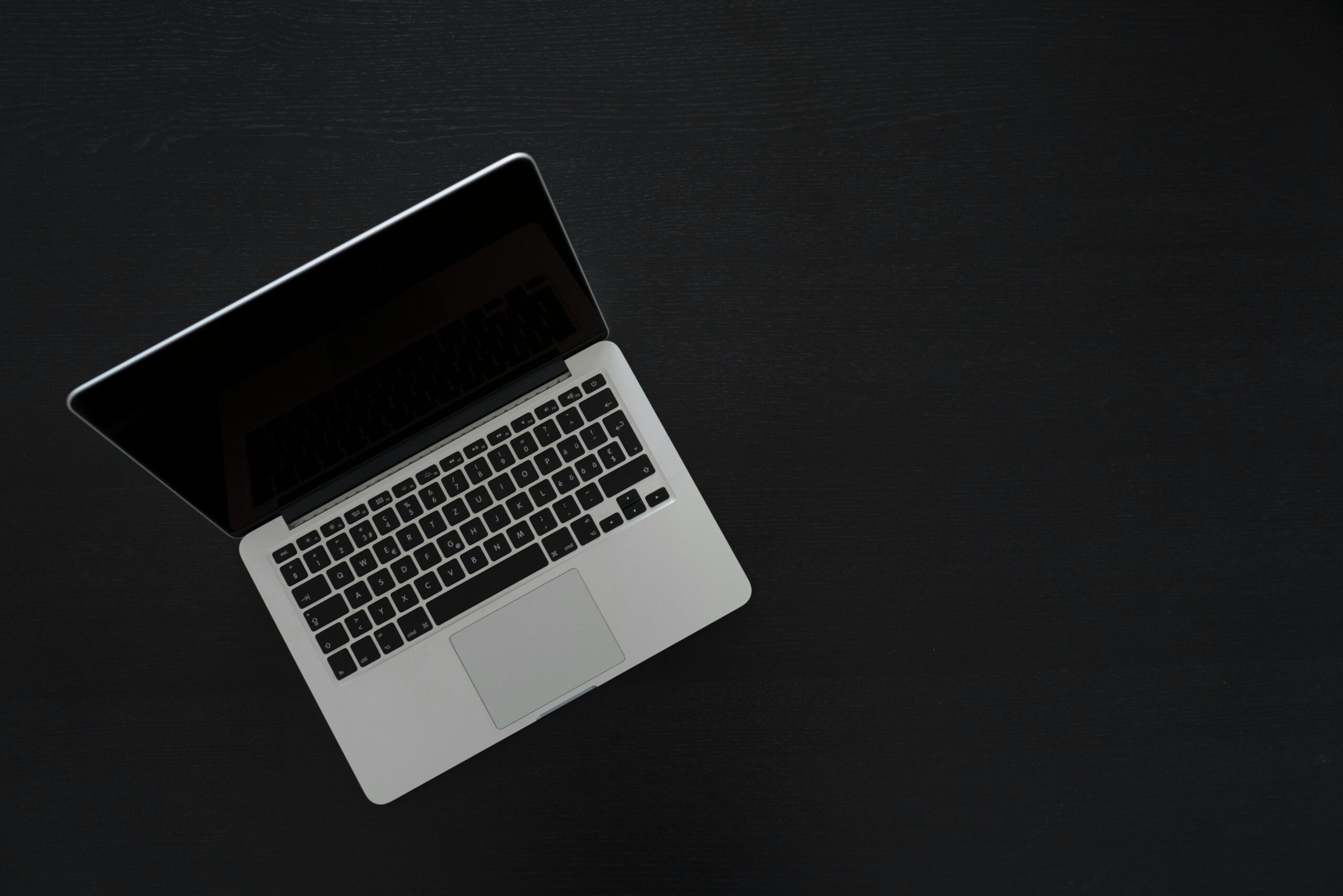Warum schaltet sich der Laptop plötzlich ohne Vorwarnung aus?