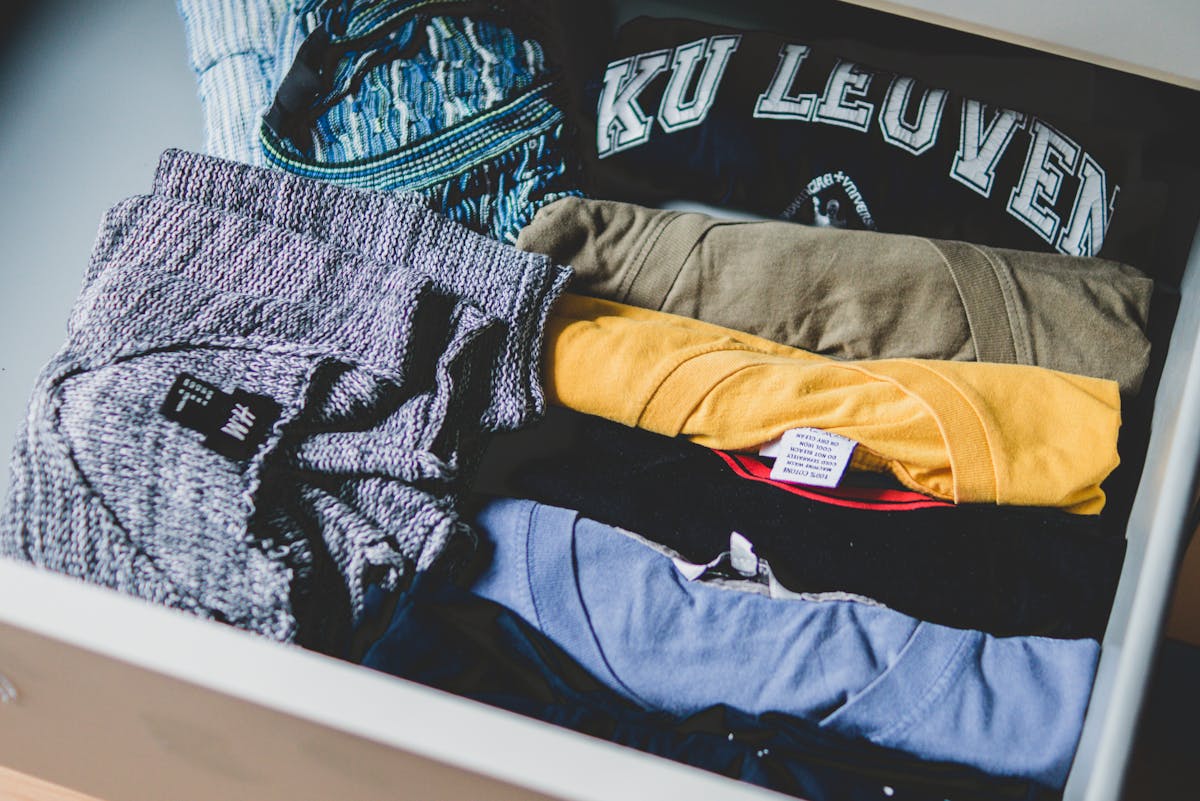 Welche Tricks helfen, Schubladen ohne Schienen leichtgängig zu machen