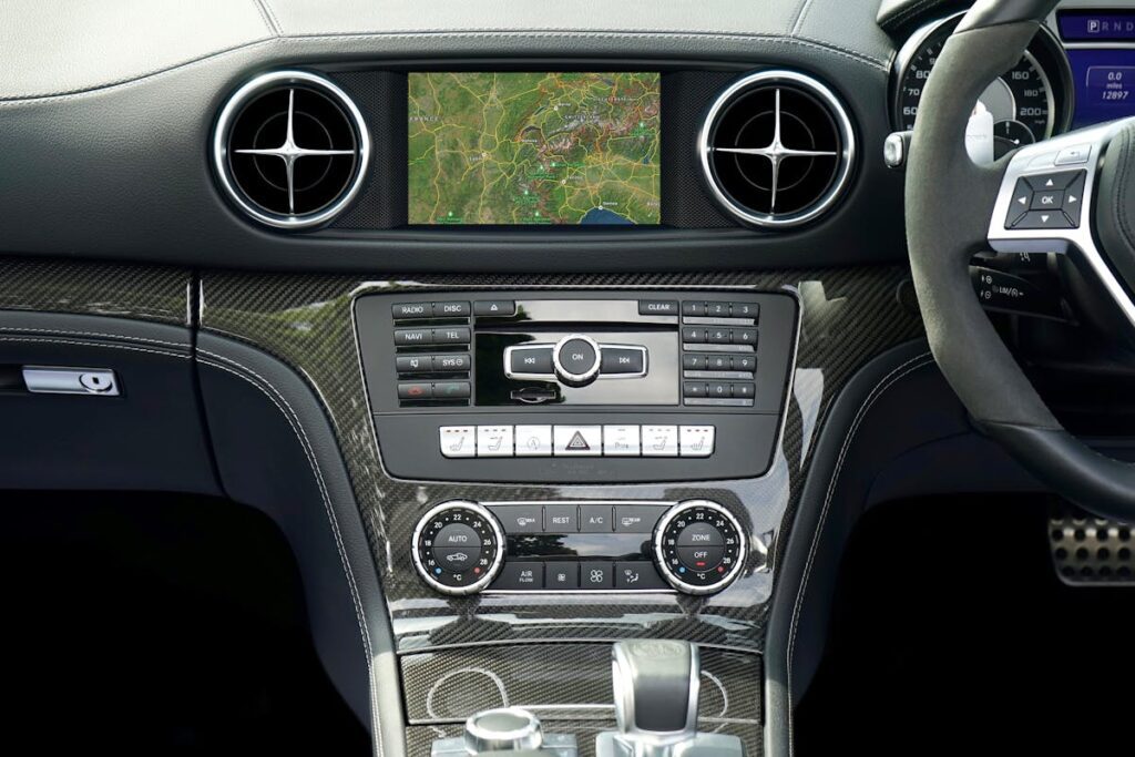 Warum funktioniert das Auto-Navi nach einem Kartenupdate nicht? 14 Warum funktioniert das Auto-Navi nach einem Kartenupdate nicht?