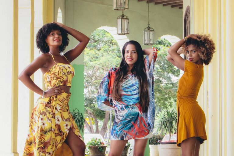 Welche Stoffe eignen sich für luftige Sommerkleider?