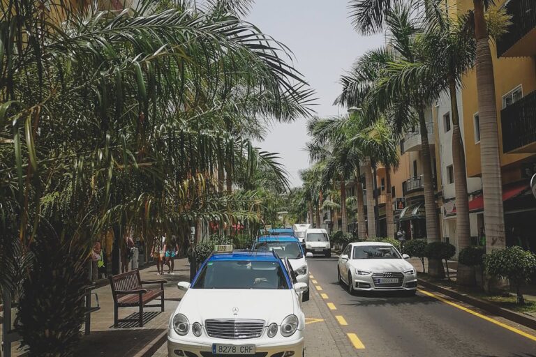 Mietwagen im Urlaub buchen: Diese Kostenfallen solltest du kennen